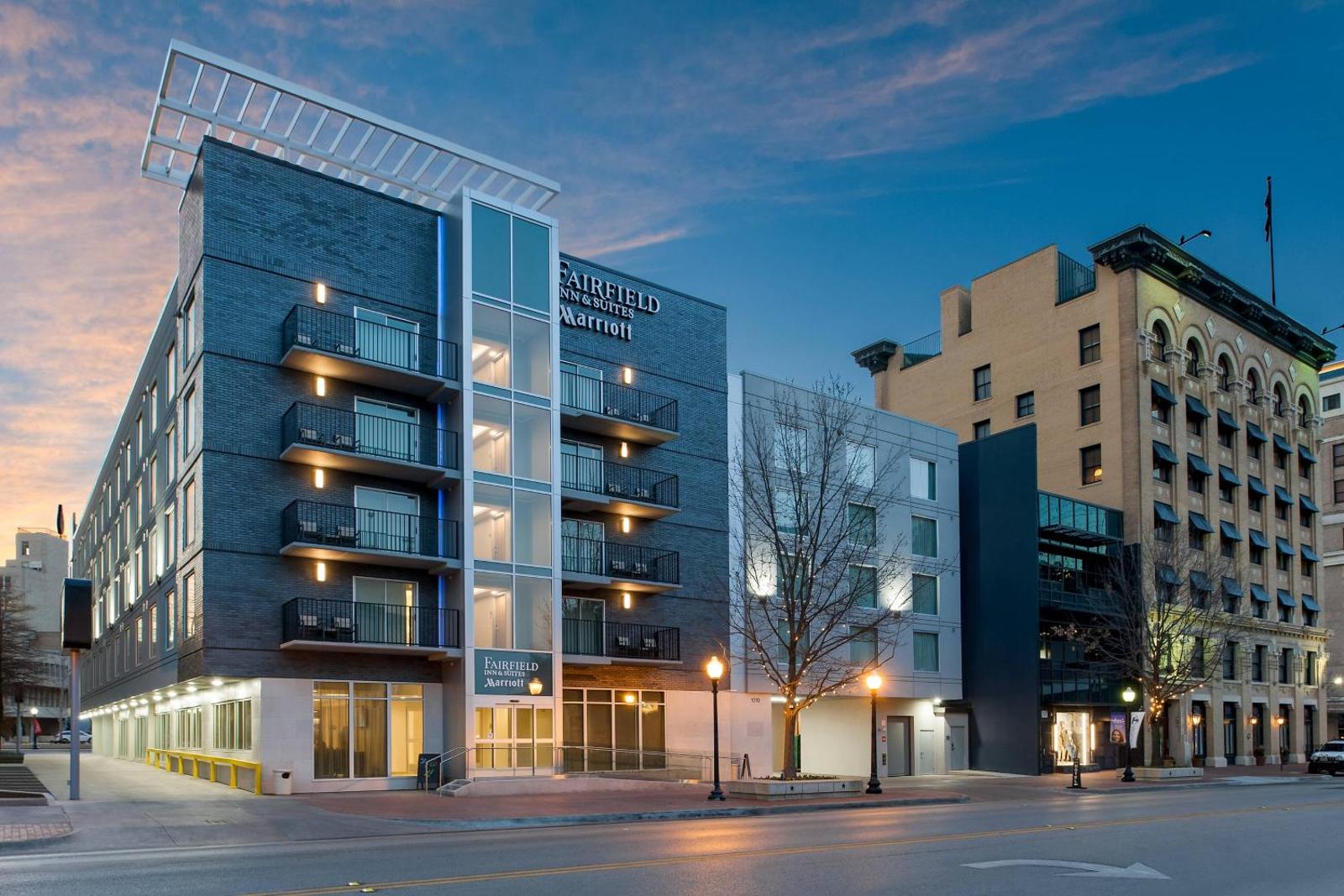 Fairfield Inn & Suites by Marriott Fort Worth Downtown/Convention Center
